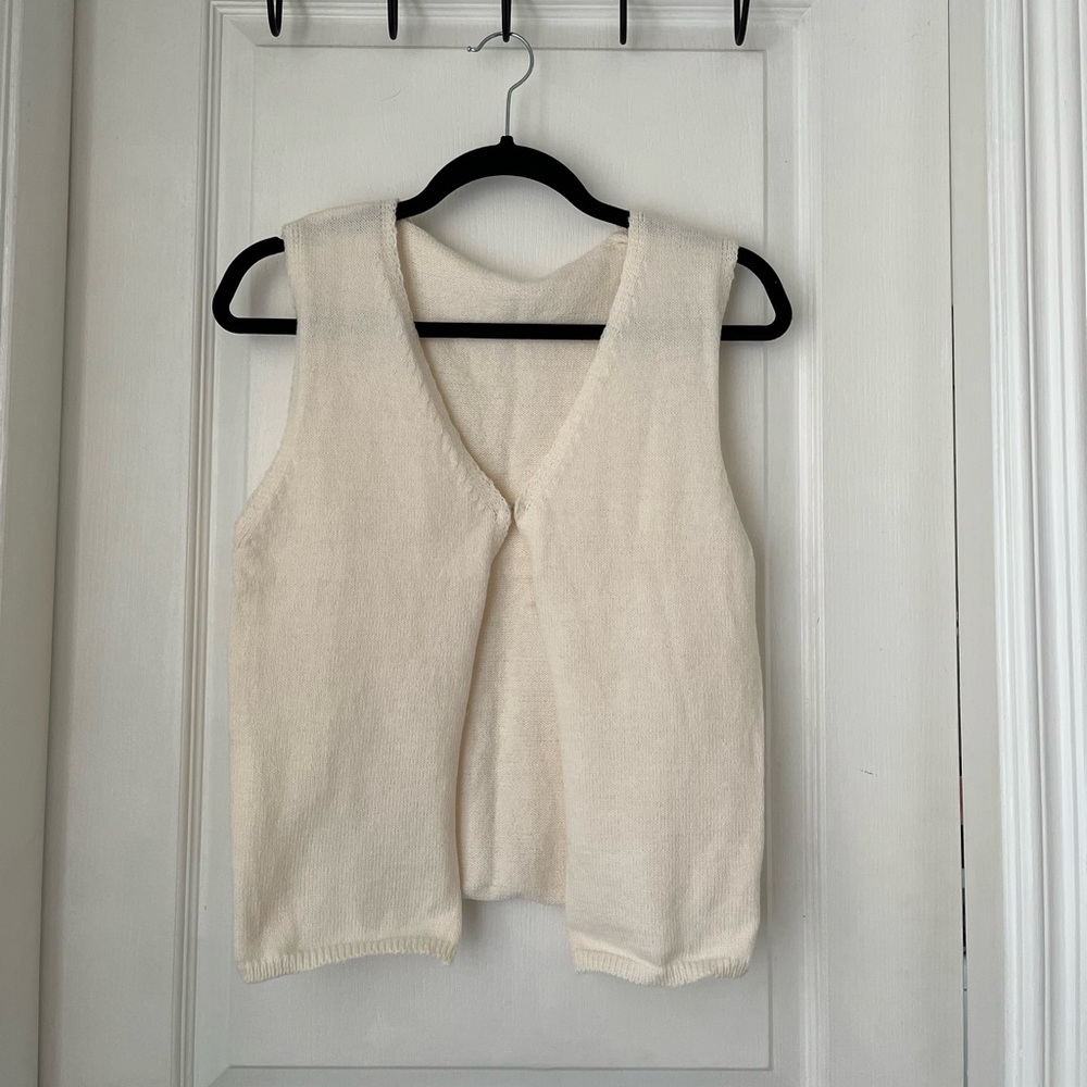 Cream Sleeveless Knit Vest